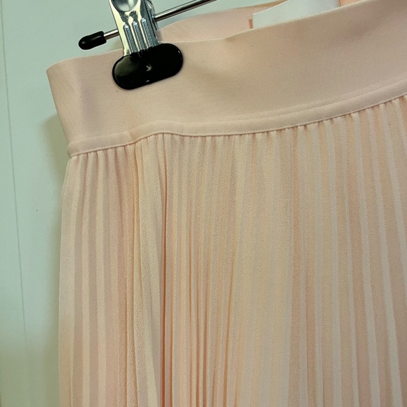 Aritzia Wilfred Twirl Skirt - Picture 5 of 6